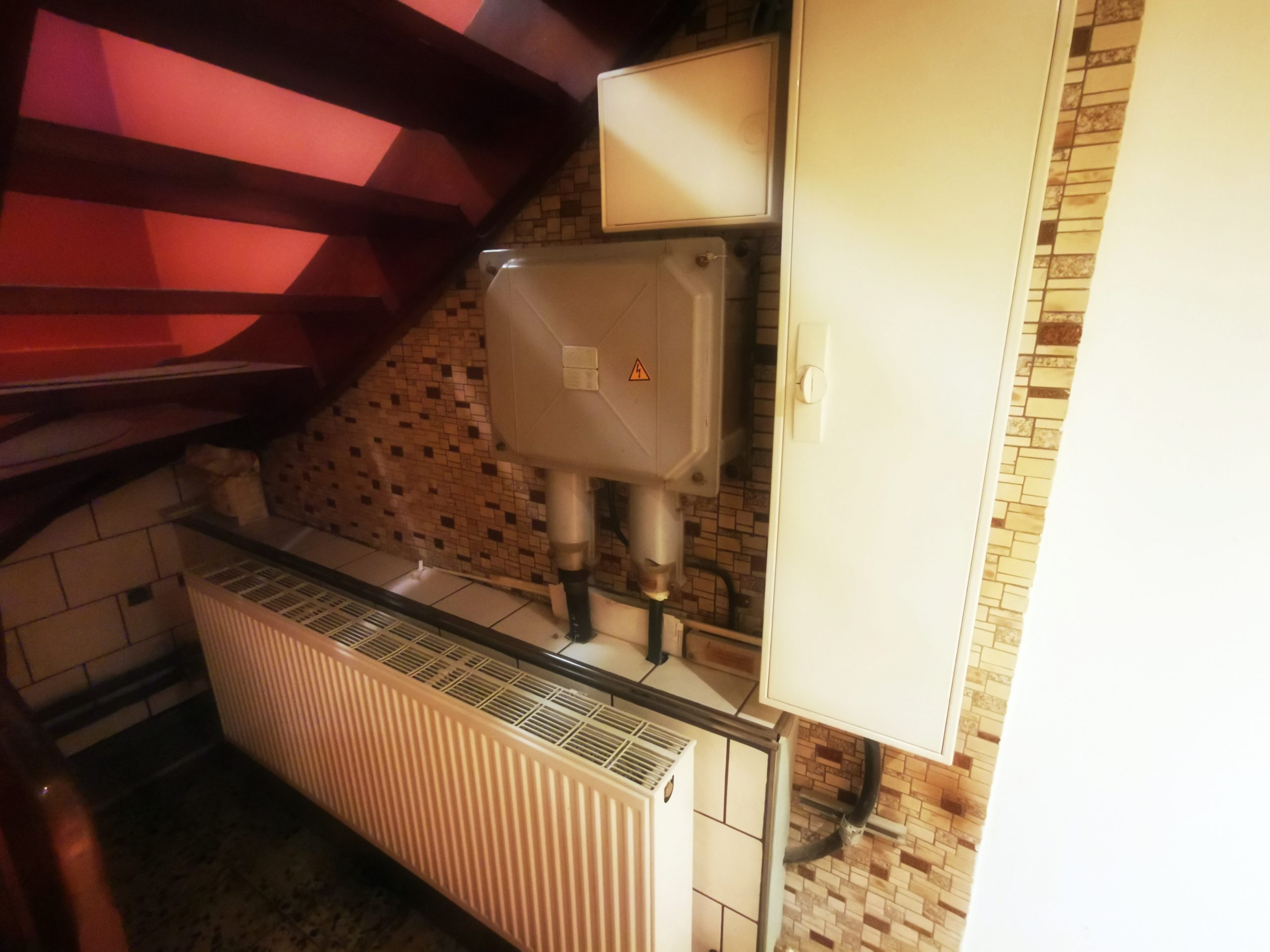 1055 23 Keller E Anschluss