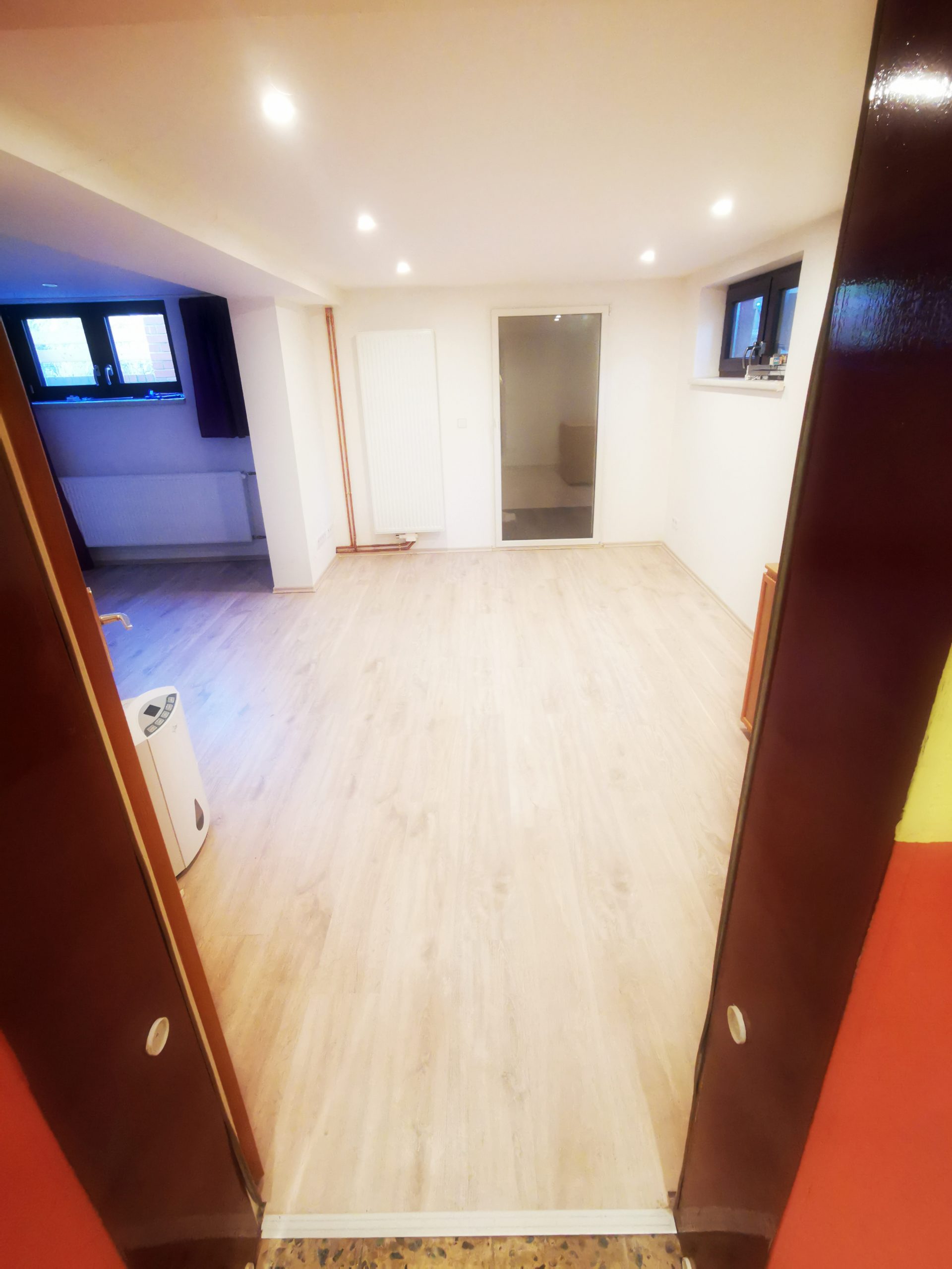 1055 25 Zugang Souterrain